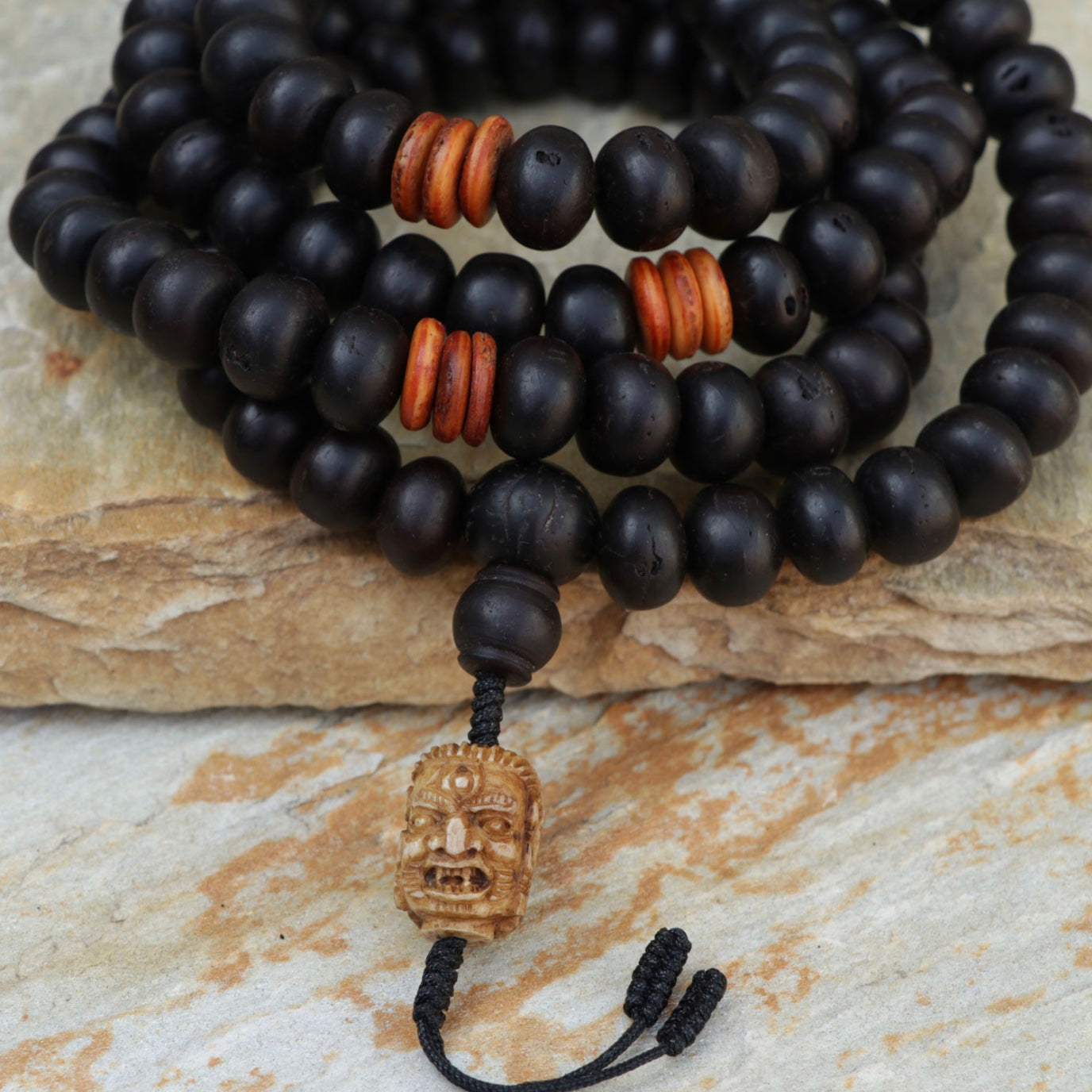 Collar Mala de Semillas de Bodhi con Cuentas de Mahakala – Sabiduría y Protección Sagrada - Buddha Stones