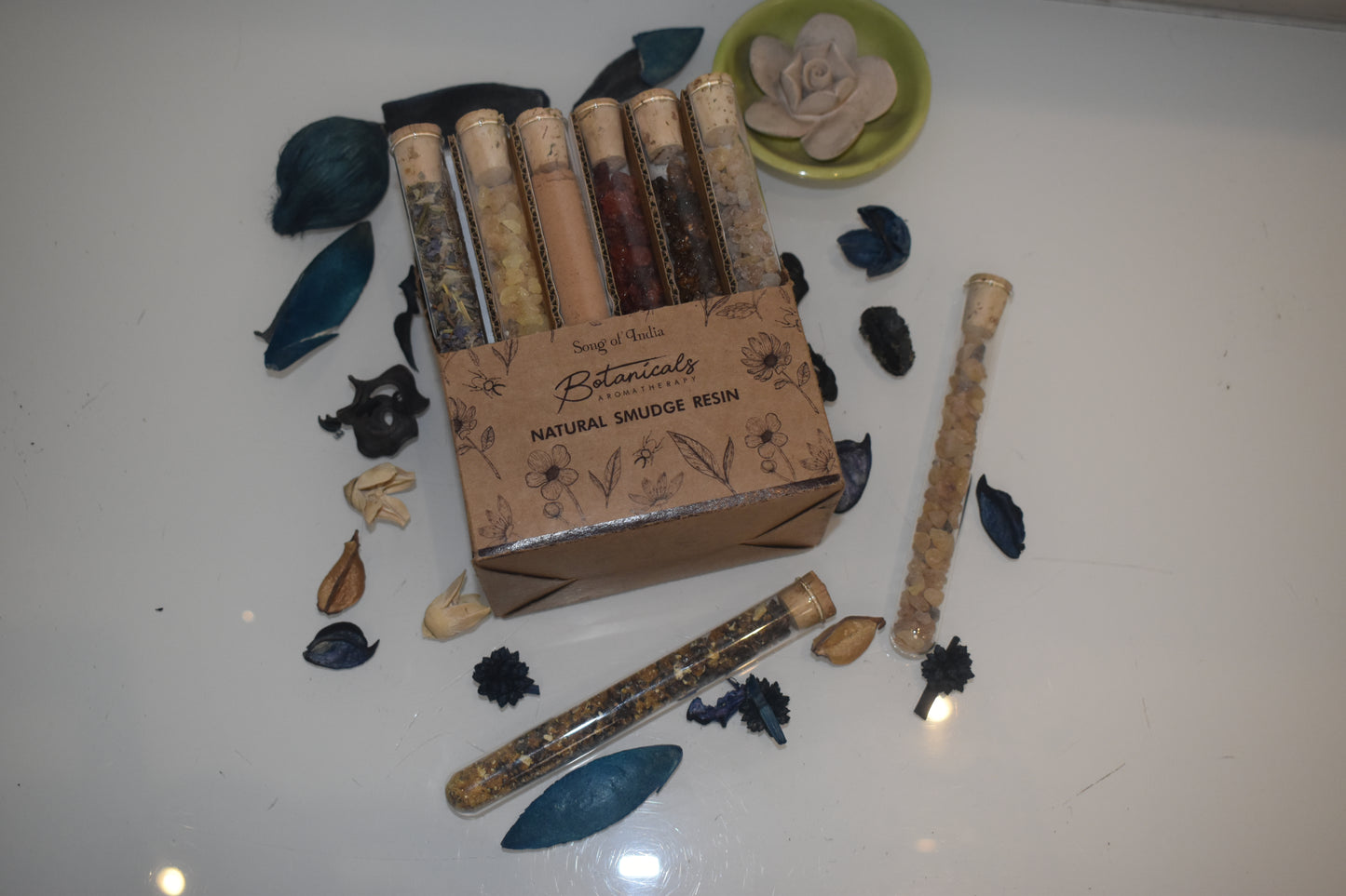 Resina Aromática Botánica en Tubo de Vidrio | Incienso Puro