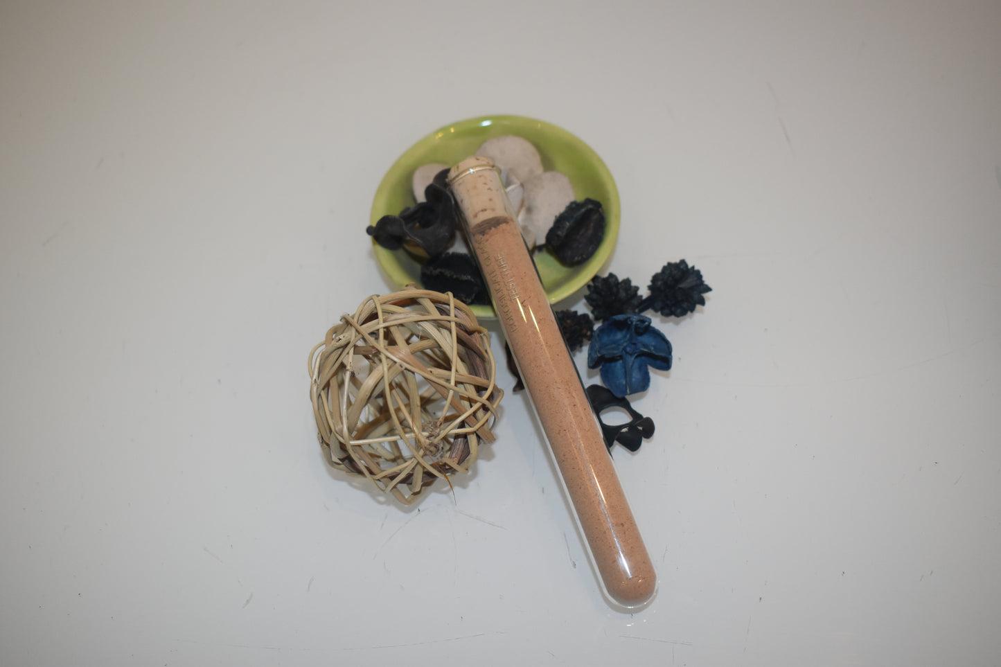 Resina Aromática Botánica en Tubo de Vidrio | Incienso Puro