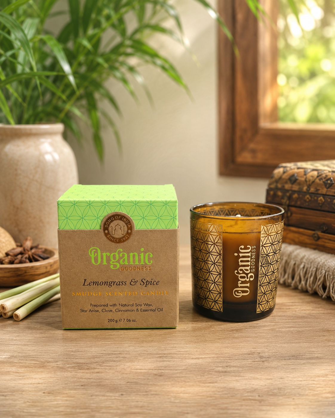Vela Organic Goodness Smudge en Frasco Dorado con Flores Secas