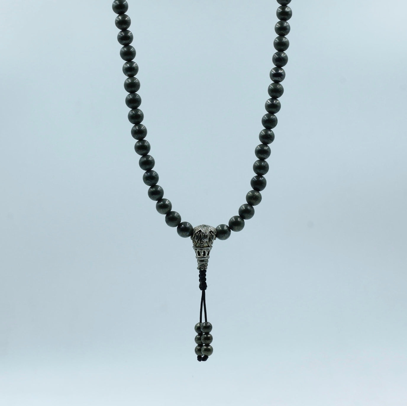 Collar Mala de Pirita con Cuenta Gurú de Loto – Protección y Prosperidad - Buddha Stones