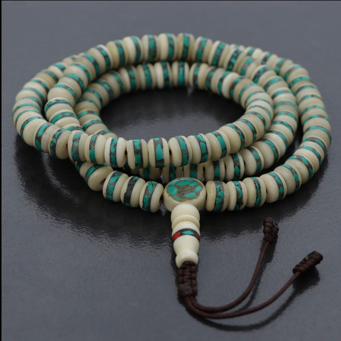 Collar Mala de Hueso de Yak Blanco y Verde – Impermanencia y Sanación - Buddha Stones