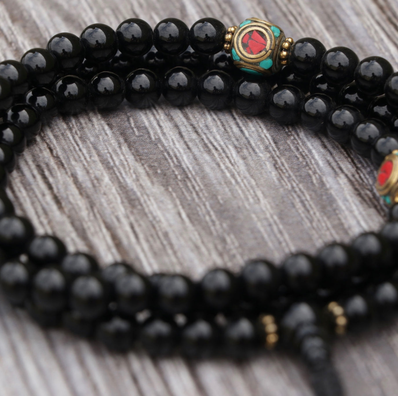 Collar de Ónix Negro con Cobre Incrustado – Protección y Equilibrio Emocional - Buddha Stones