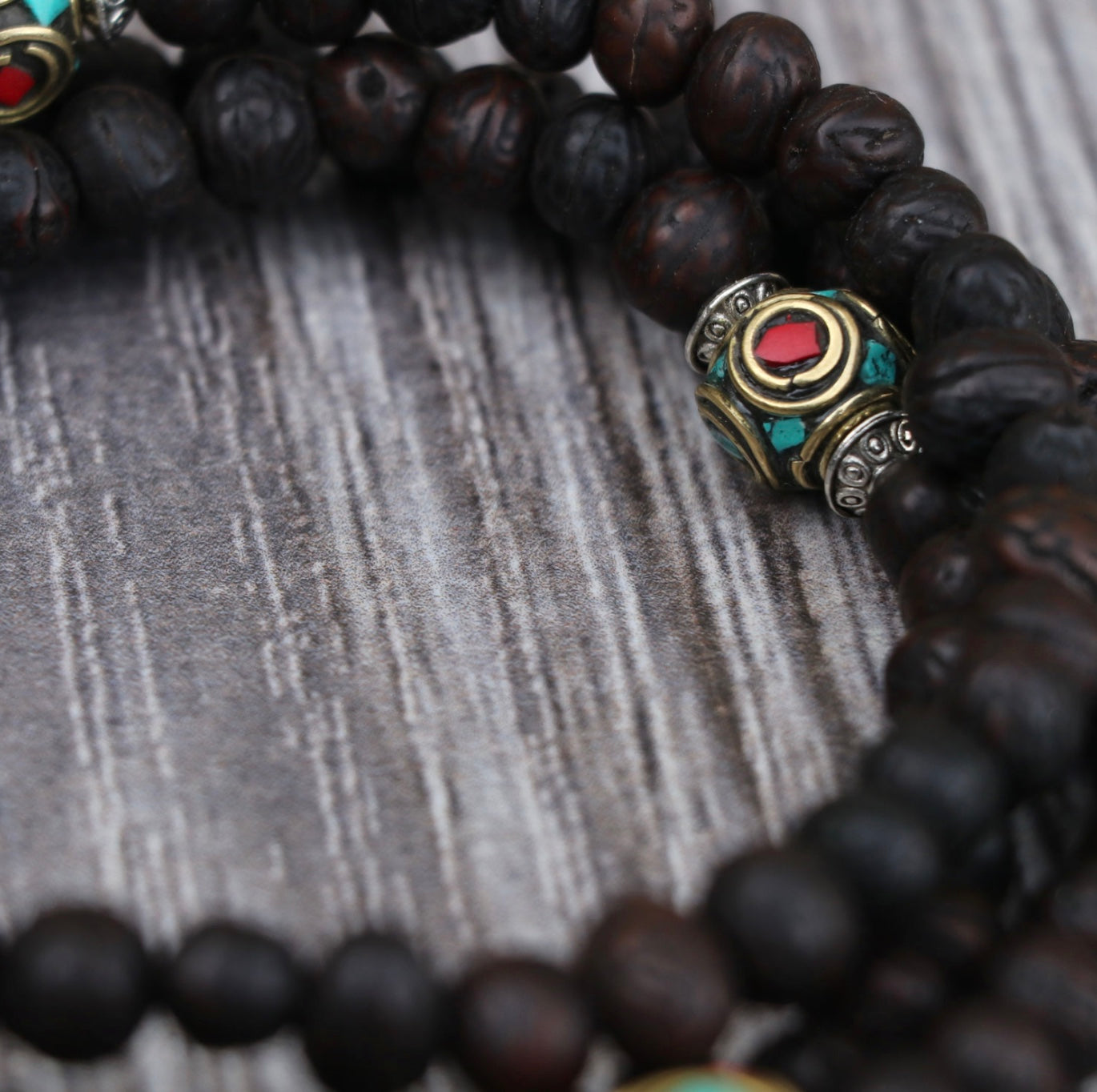 Collar Mala de Semillas Raktu con Cobre Incrustado – Claridad y Energía Vital - Buddha Stones