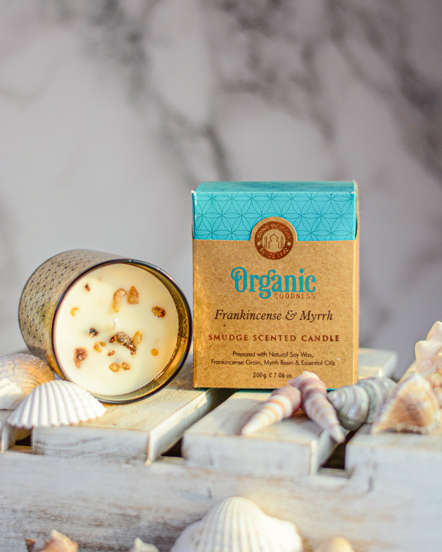 Vela Organic Goodness Smudge en Frasco Dorado con Flores Secas